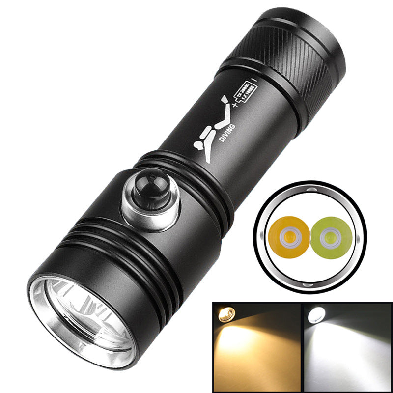 T70 High-power dual-source flashlight for diving, water-resistant to 100 meters, with a maximum beam distance of 200 to 500 meters