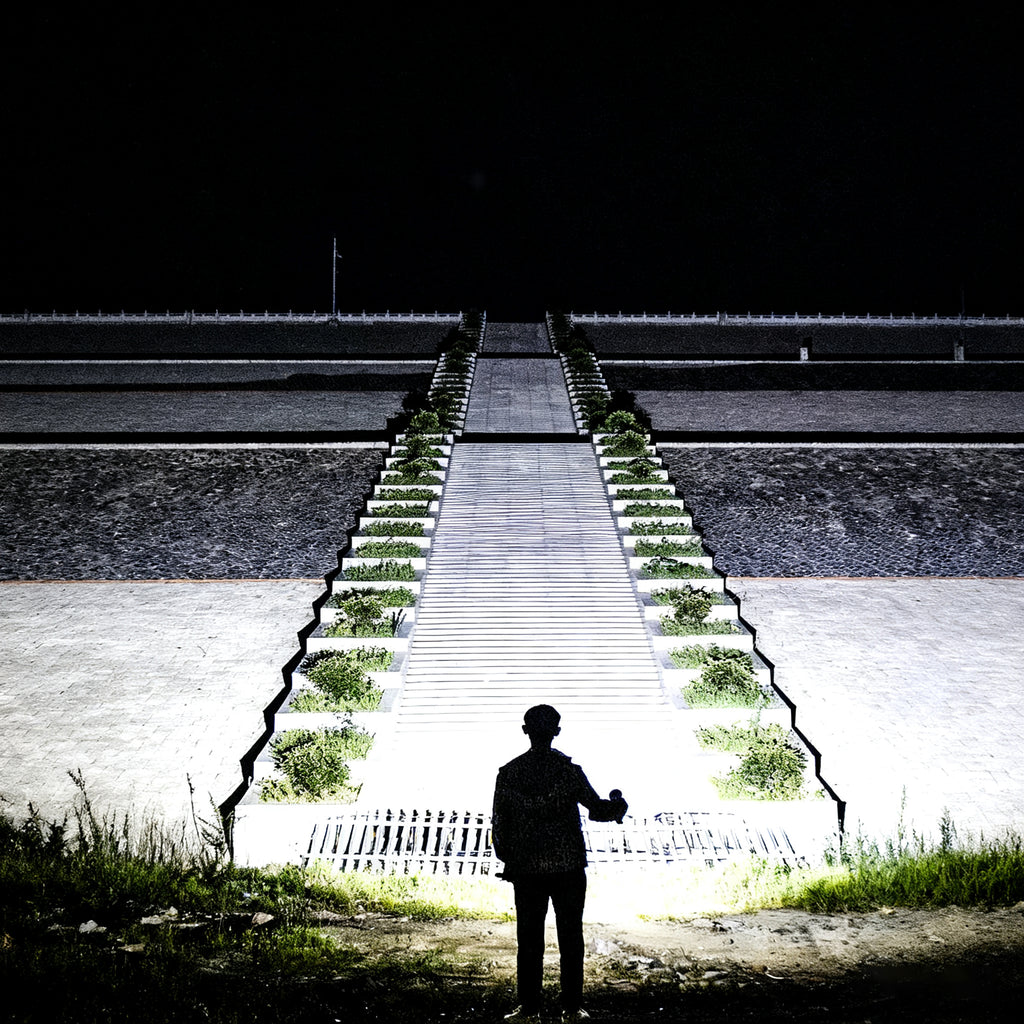 SP88S Ultra multi-functional high-intensity tactical flashlight